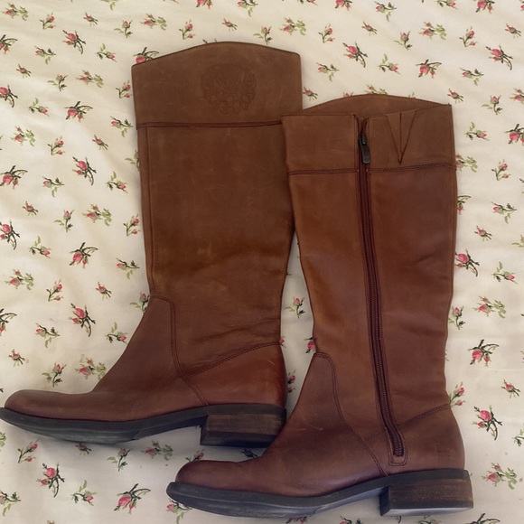 VINCE CAMUTO KNEE HIGH BOOT, size 7.5, Color Light Cognac - Picture 3 of 6